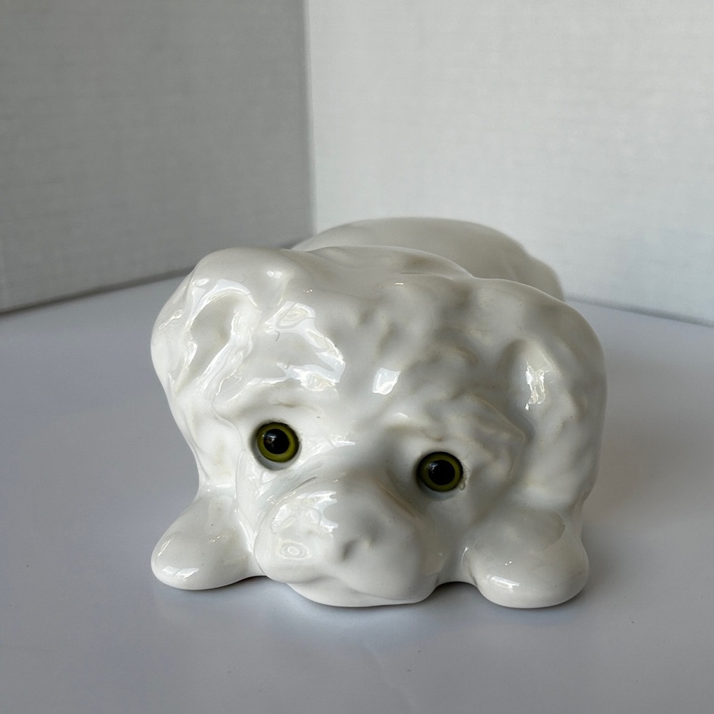 Adorable White Puppy w Big Green Eyes "The Collectables #402" Canadiana Pottery